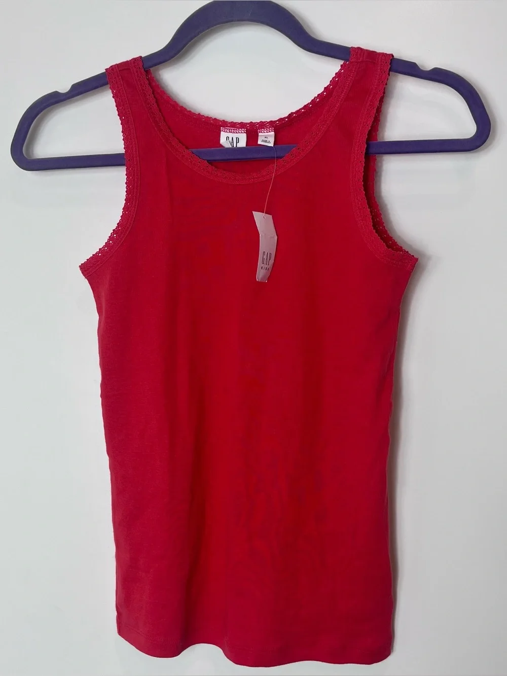 GAP vibrant hot